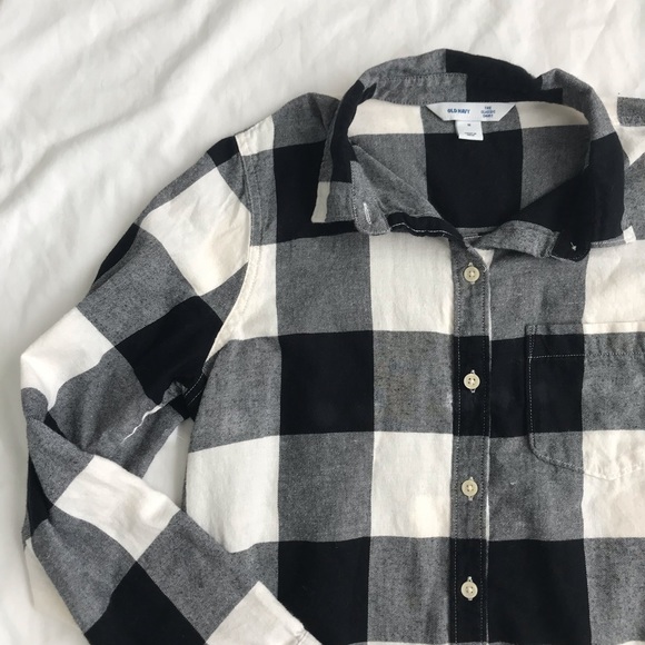 Old Navy classic buffalo plaid cotton button down - Picture 4 of 4